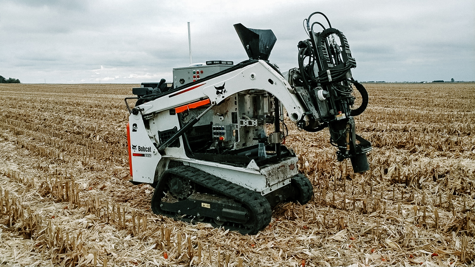 Autonomous robots in agricultural fields advance through 200,000